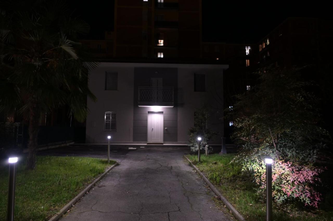 Grigio Perla Panigale, Villetta Con Giardino E Parcheggio Privato Fino A Tre Posti Auto - Un Oasi Di Tranqullita 볼로냐 외부 사진